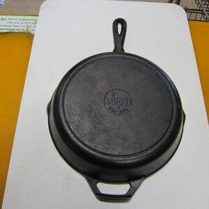 Lodge 8sk 10" Black Cast Iron Skillet